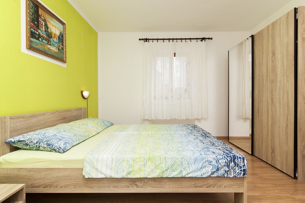 Apartments Mirjana