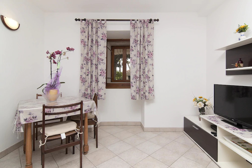 Apartments Mirjana