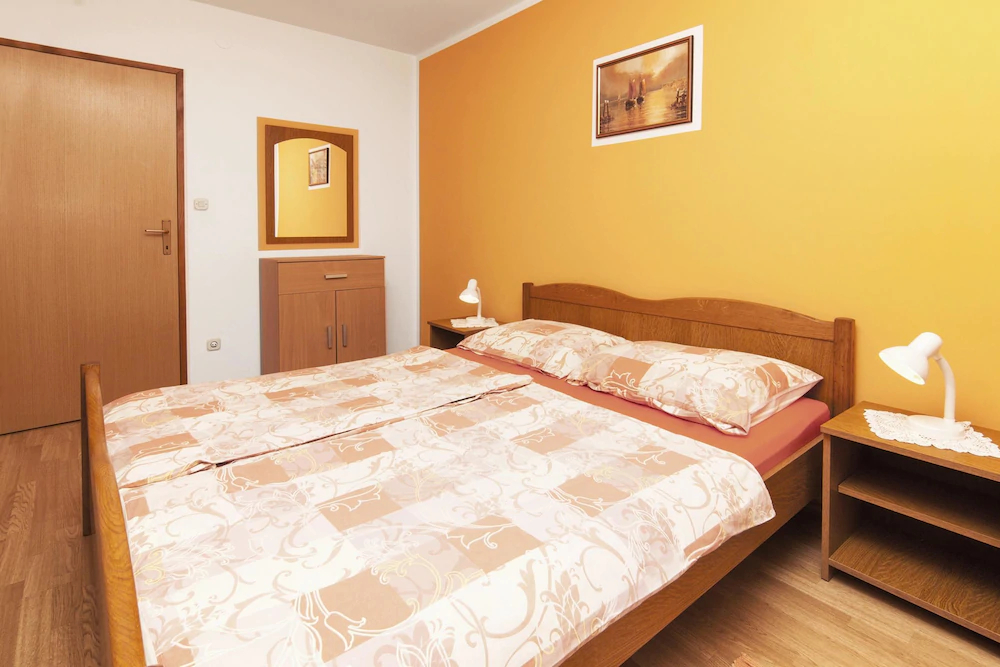 Apartments Mirjana