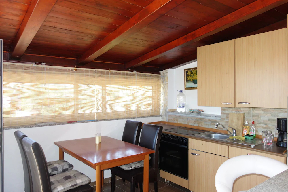 Apartment Zoran Posesi
