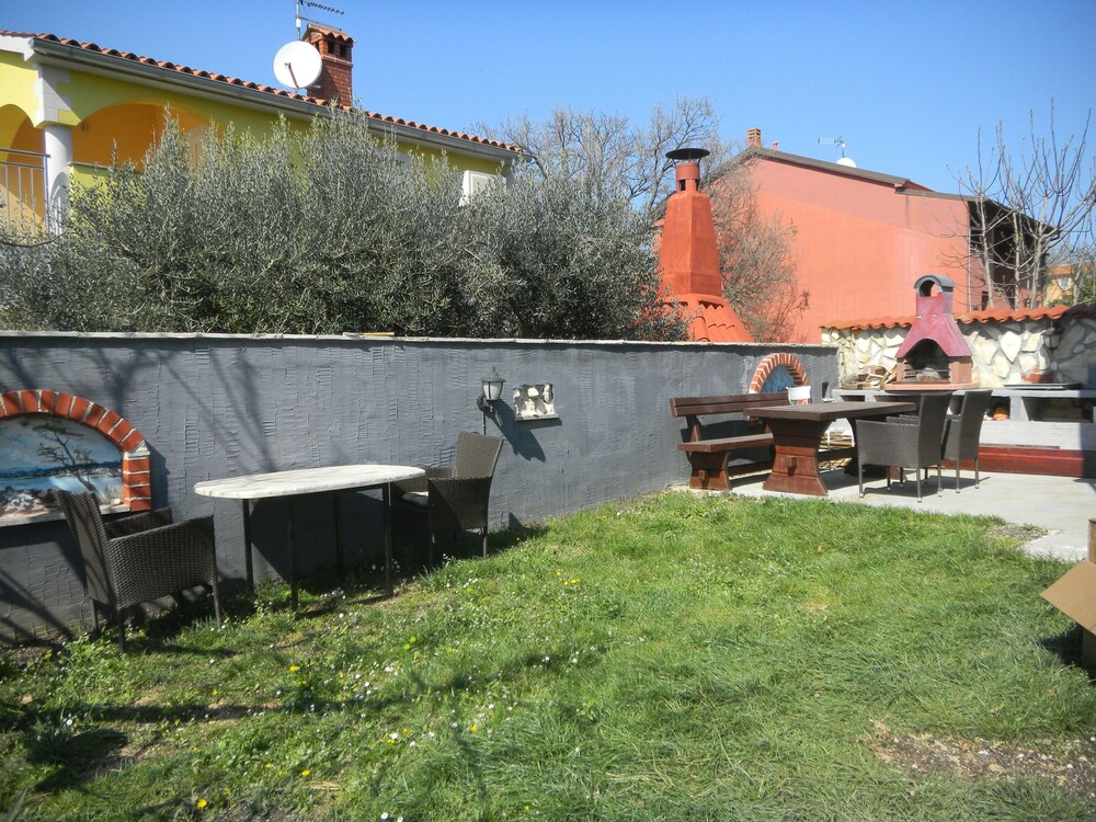 Apartment Zoran Posesi