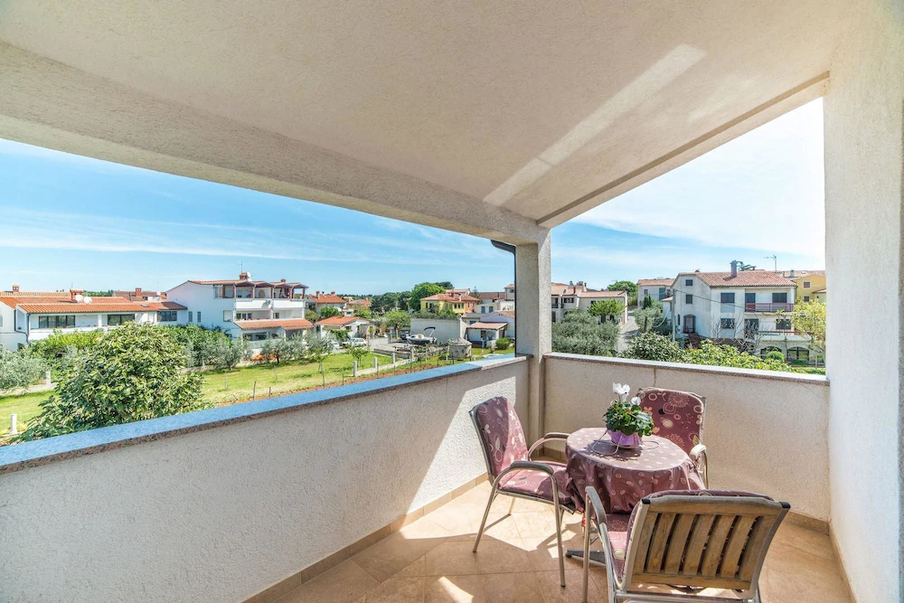 App and Rooms Ana Pomer