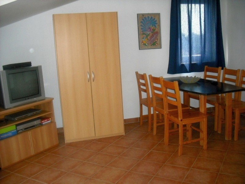 Catalina Apartments
