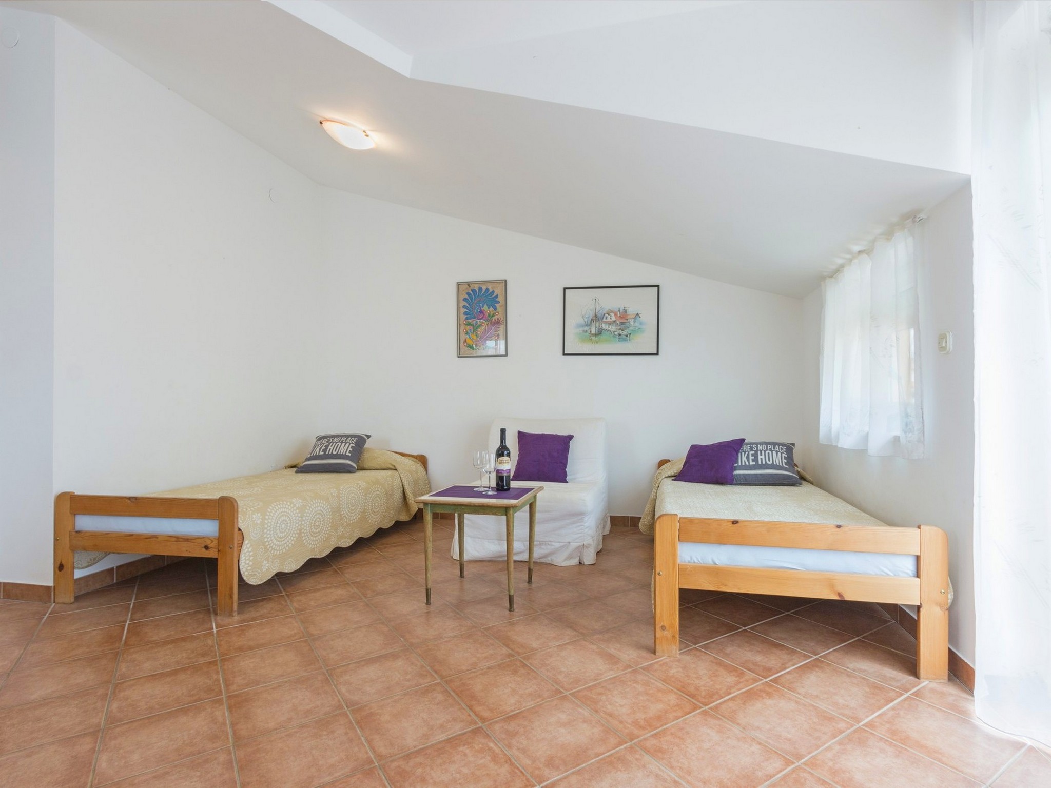 Catalina Apartments