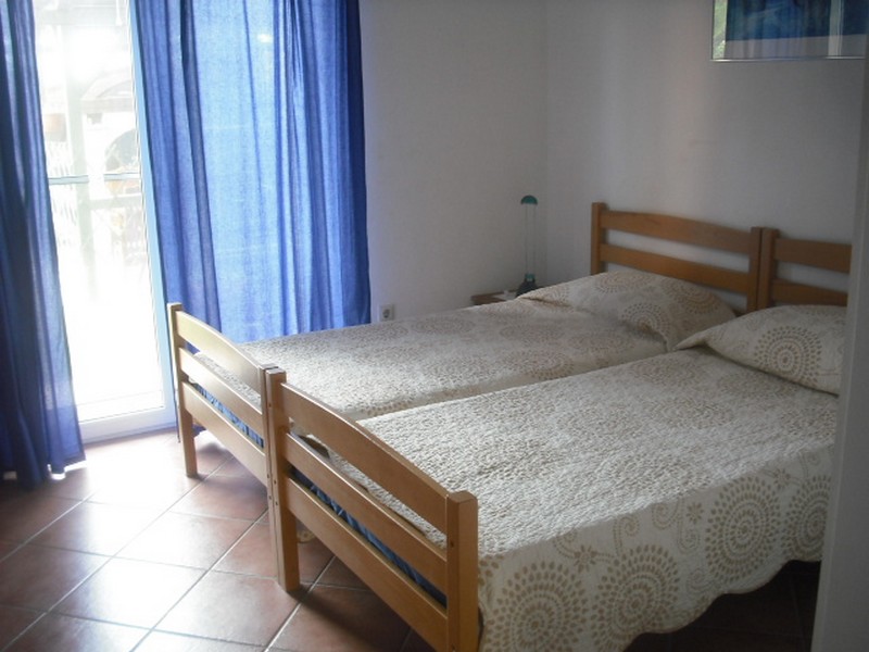 Catalina Apartments