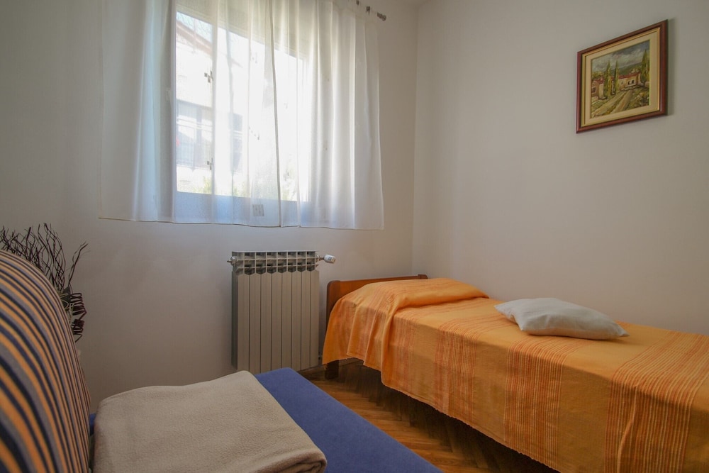 Apartment Maena