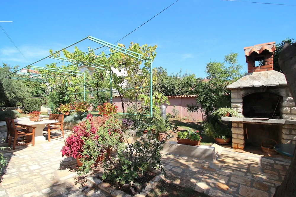 Apartment Maena
