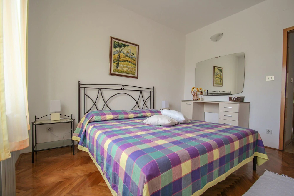Apartment Maena