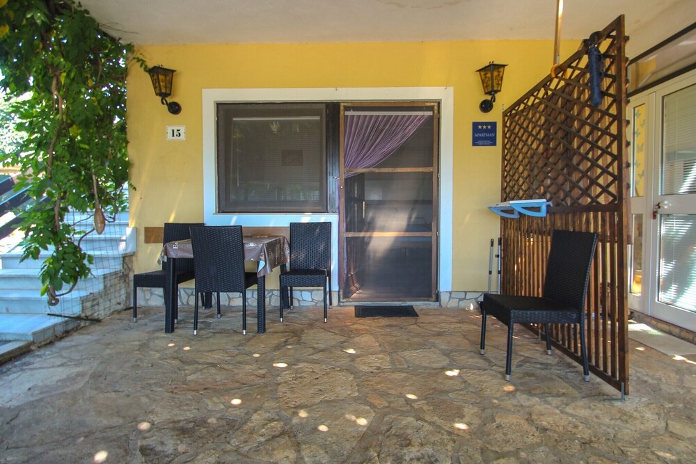 Apartment Mirjana