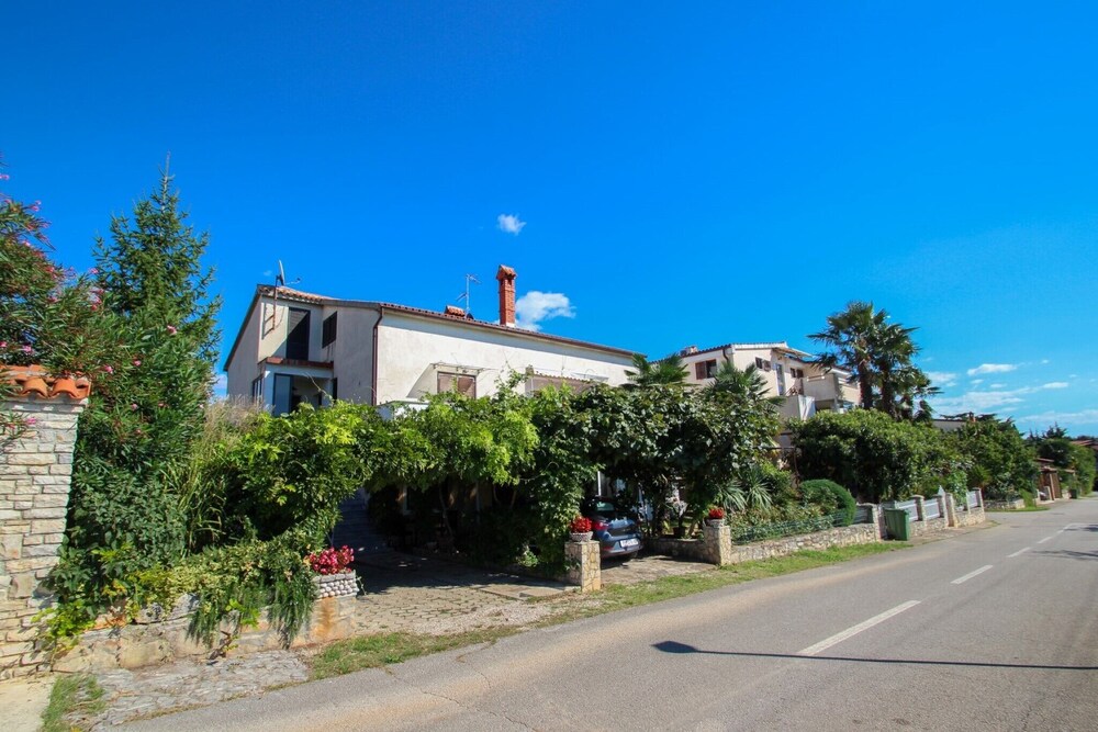 Apartment Mirjana