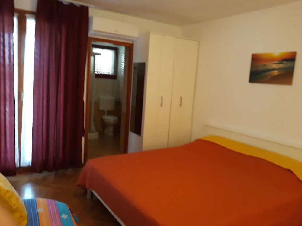 Apartments And Rooms Valter