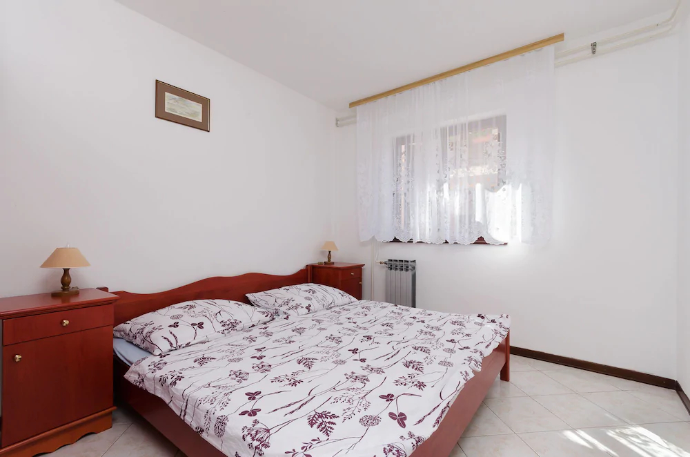 Apartments Hilmija