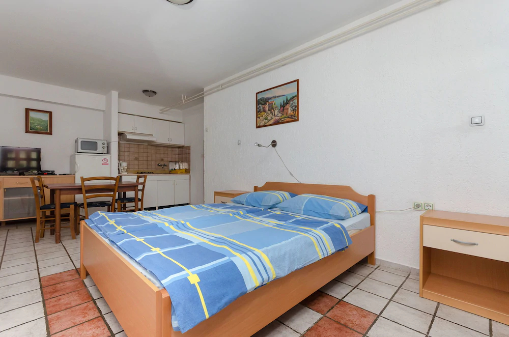Apartments Hilmija
