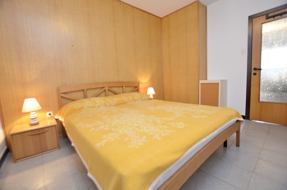 Apartments Ljiljana