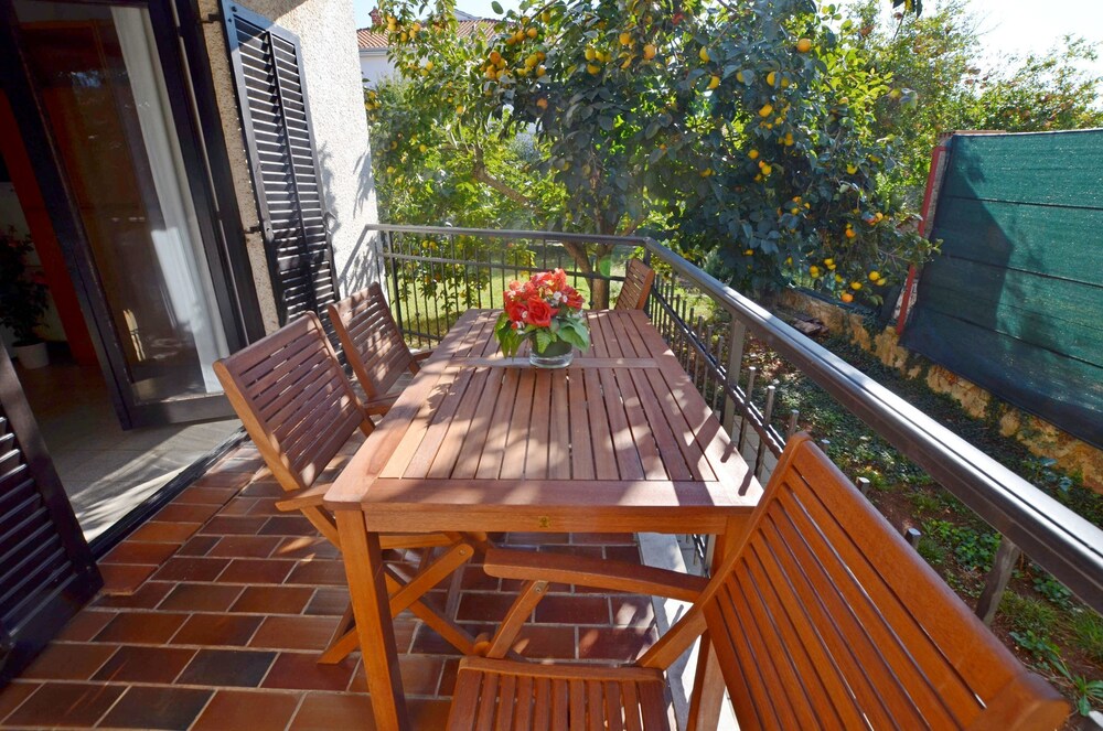 Apartments Ljiljana