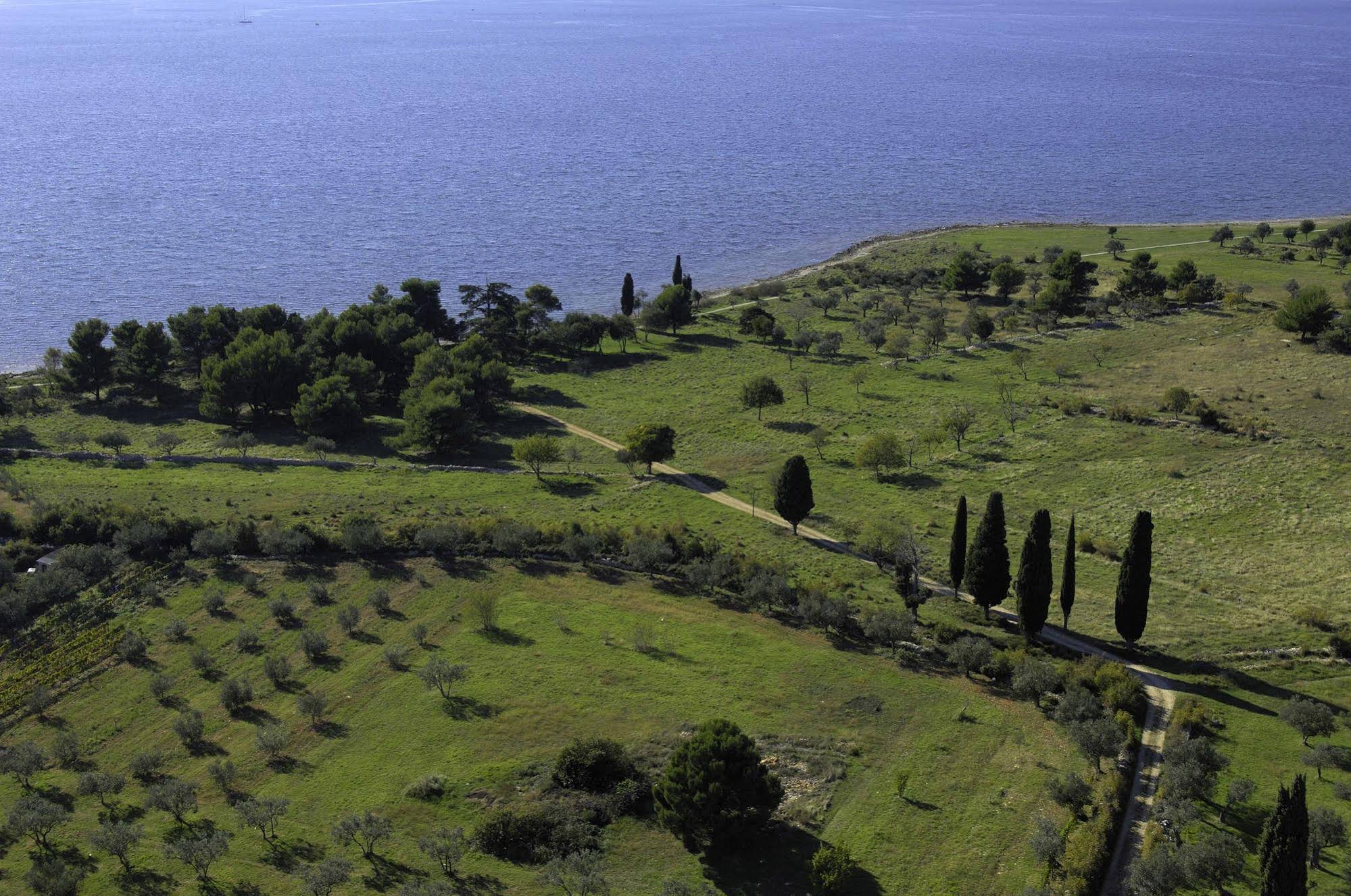 Rivalmare Boutique Hotel
