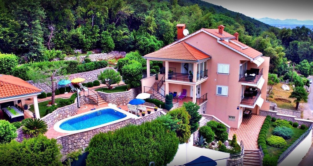 Apartments Villa Adore