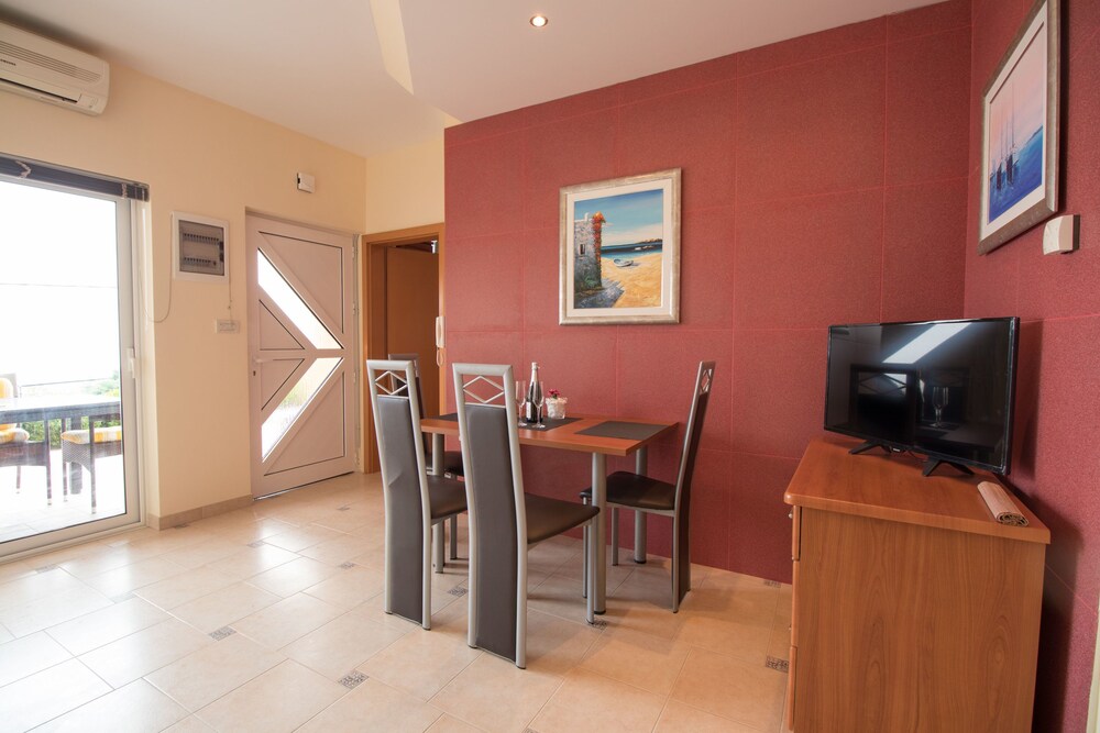 Apartments Villa Adore