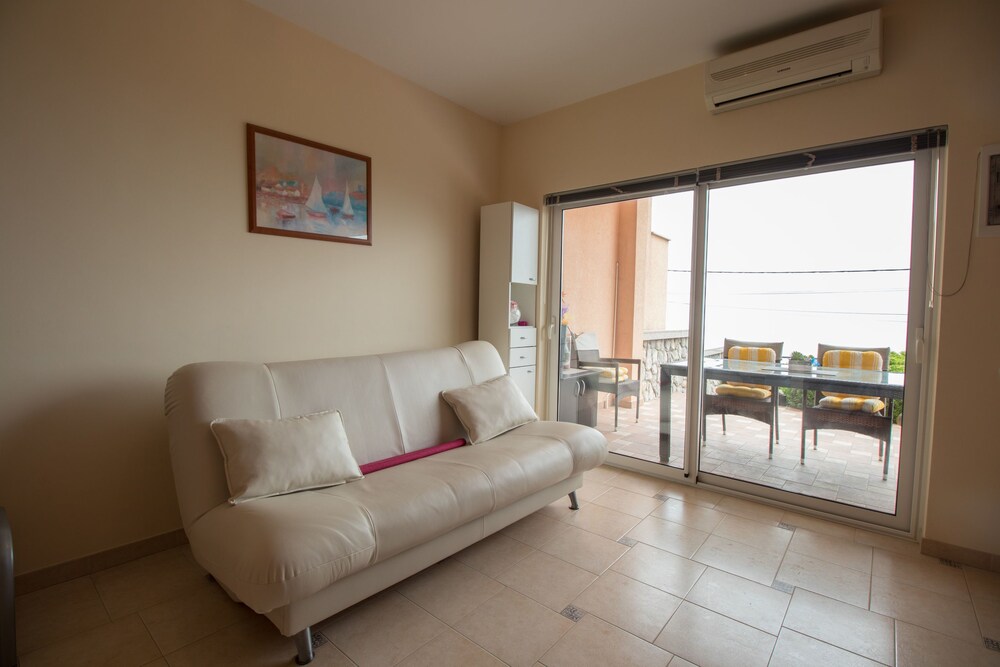 Apartments Villa Adore