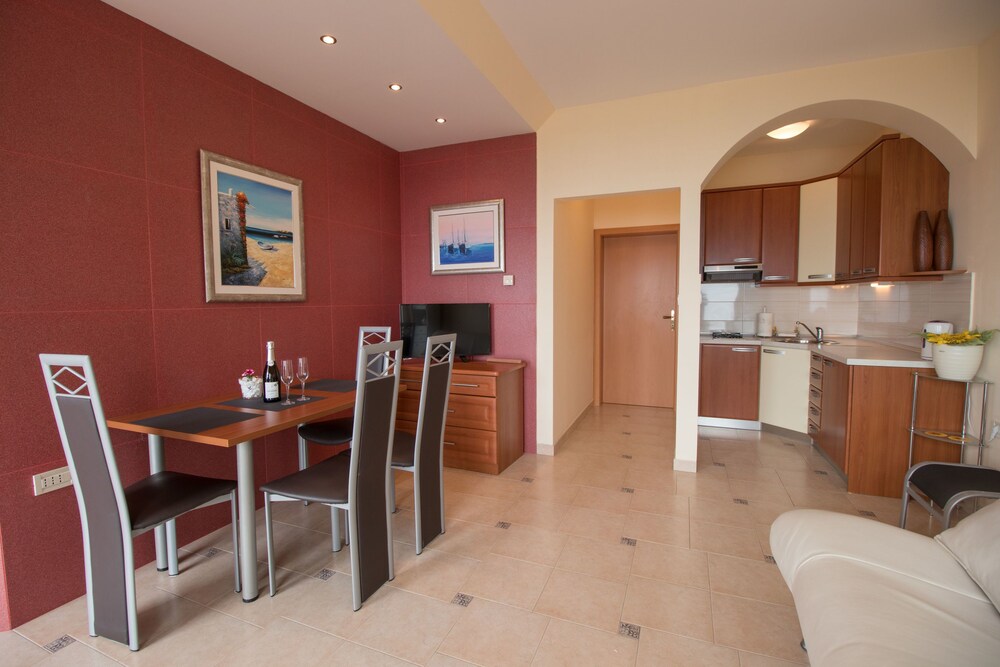 Apartments Villa Adore