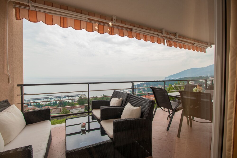 Apartments Villa Adore