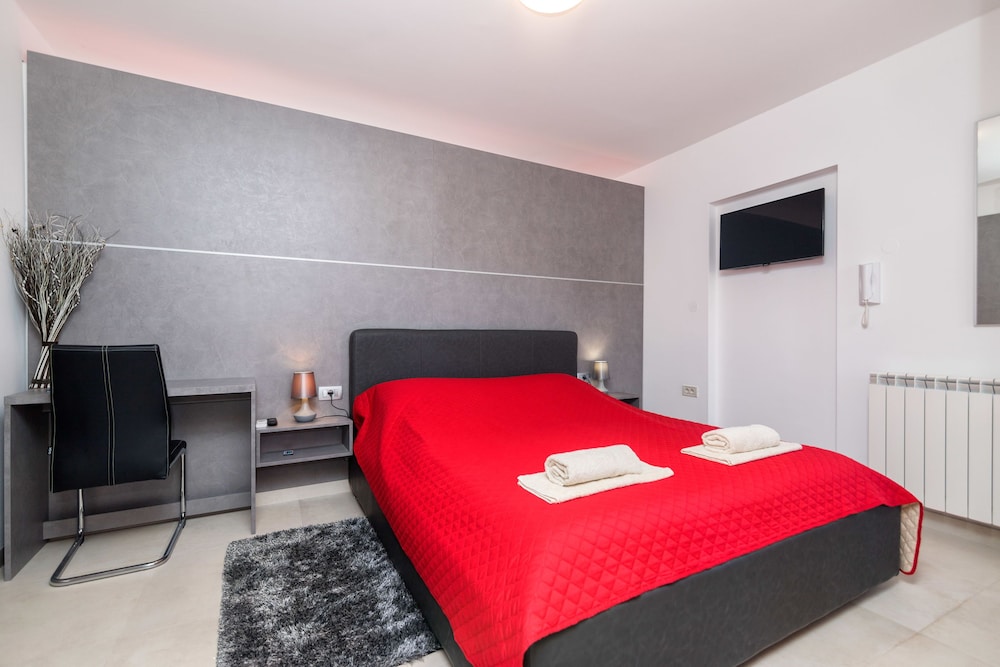 Apartments Villa Adore
