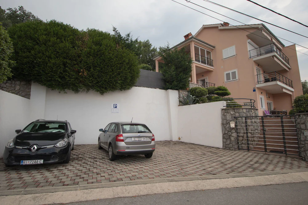 Apartments Villa Adore