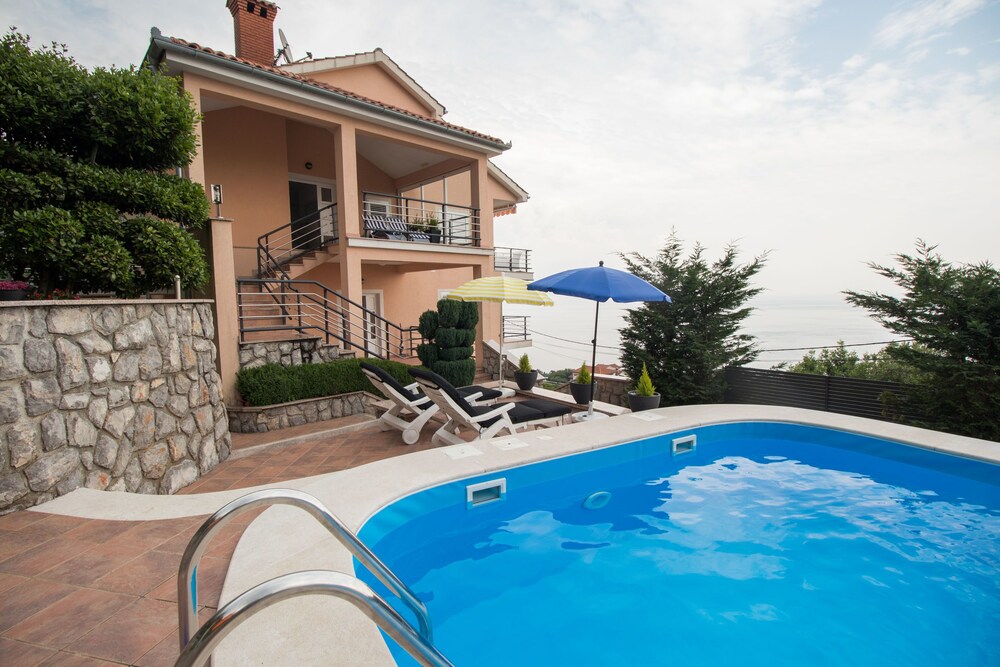 Apartments Villa Adore