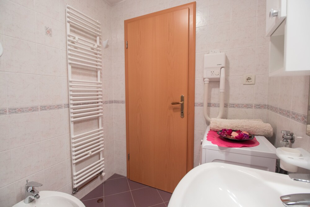 Apartments Villa Adore