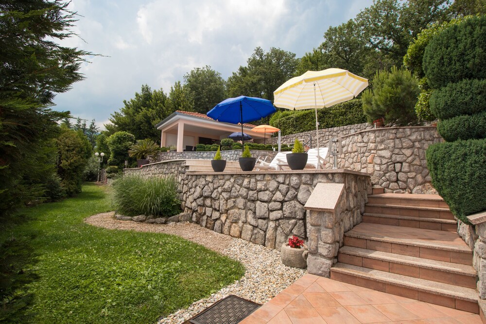 Apartments Villa Adore
