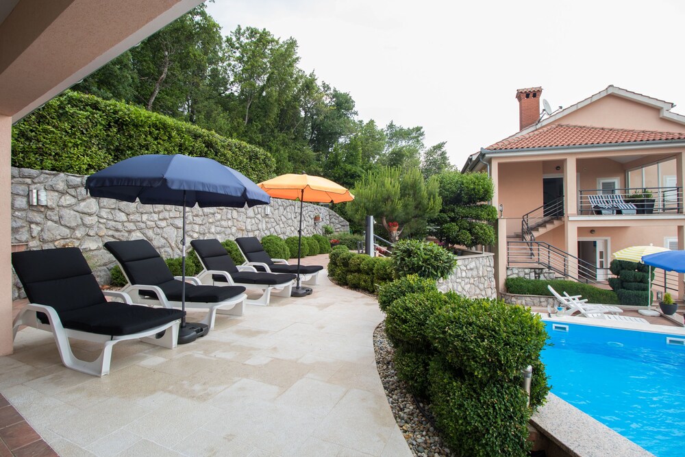 Apartments Villa Adore