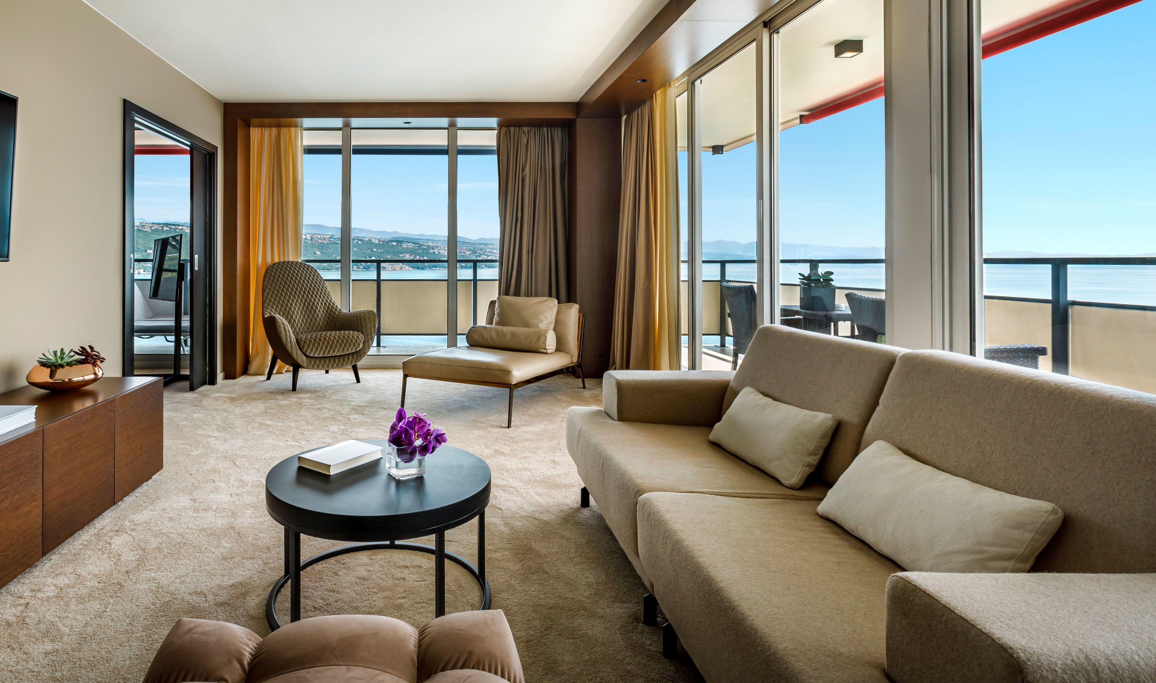 Hotel Ambasador