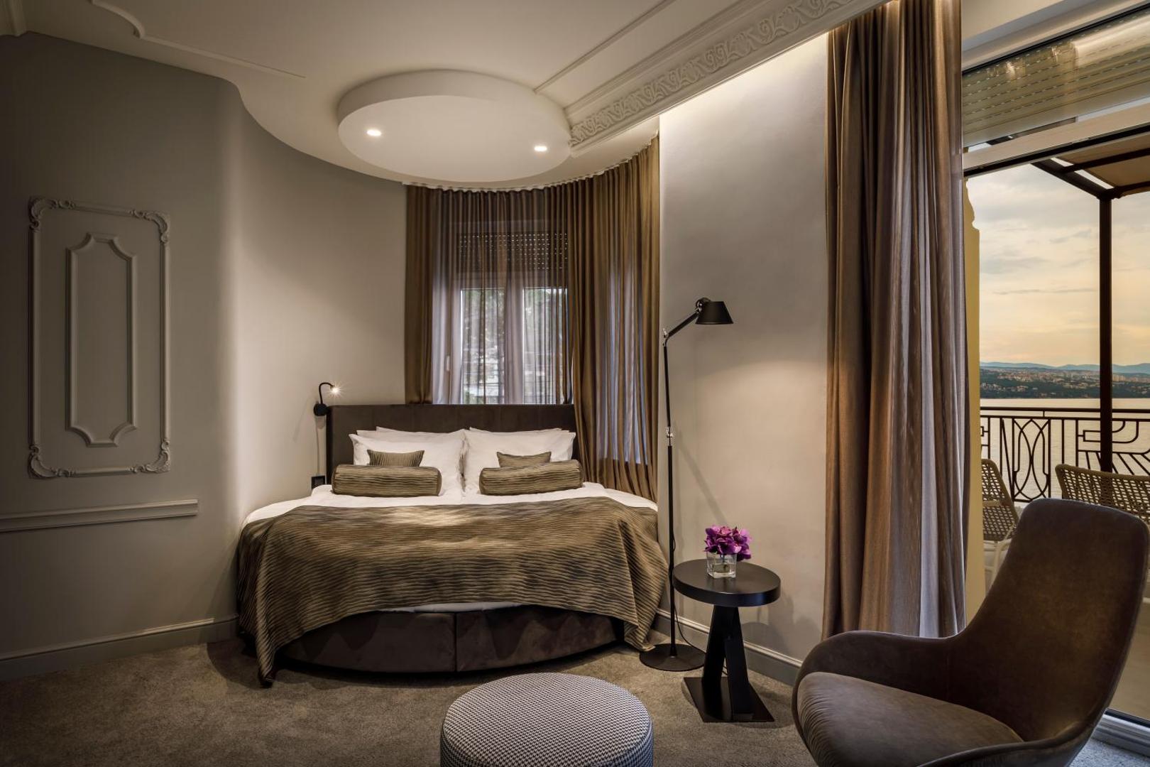 Hotel Ambasador