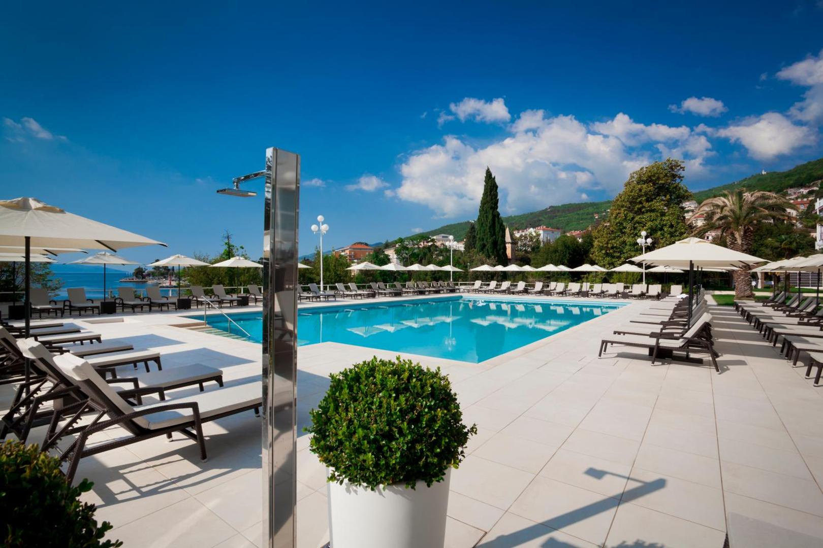 Hotel Ambasador
