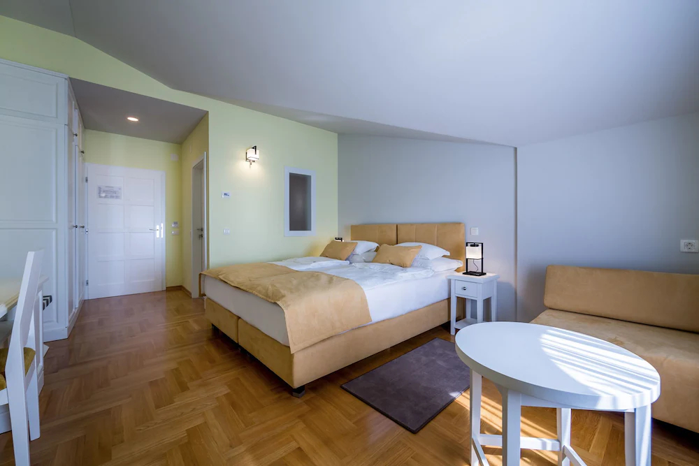 Hotel Domino