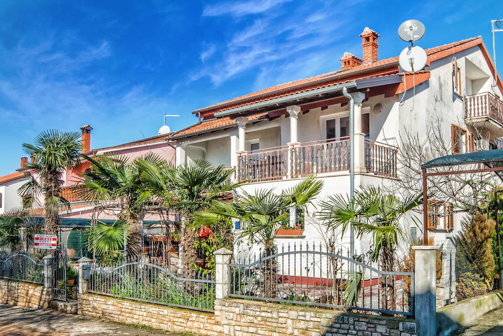 Apartments Marina