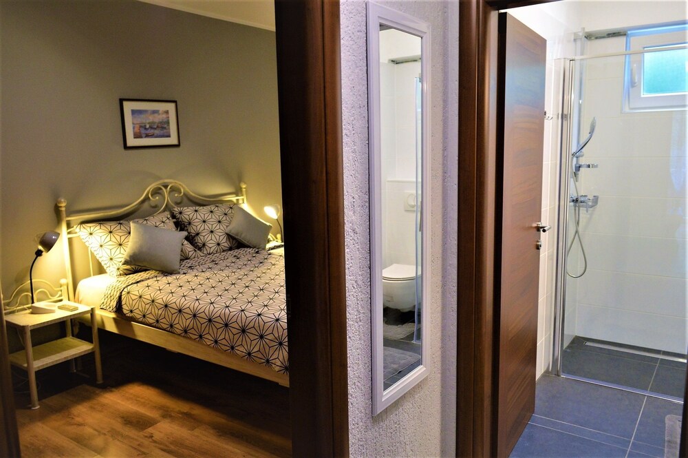 Apartments Nikic