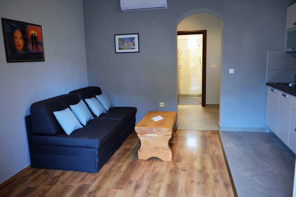 Apartments Nikic
