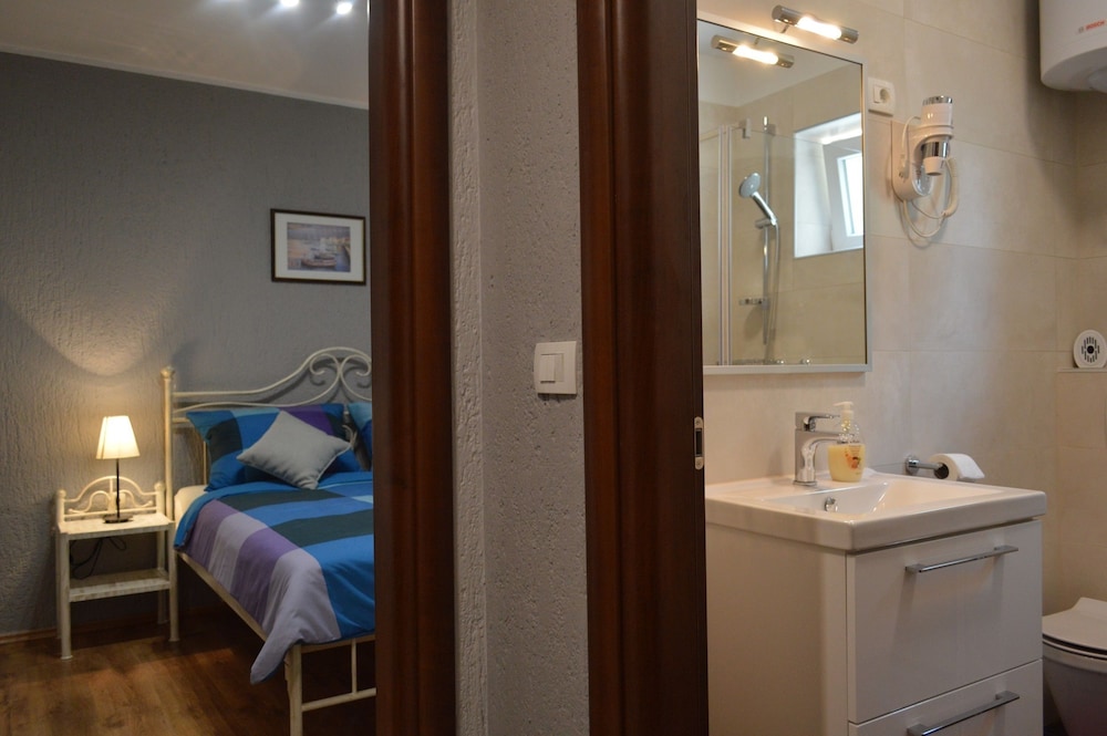 Apartments Nikic
