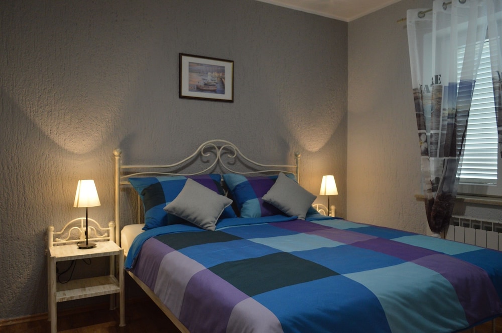 Apartments Nikic