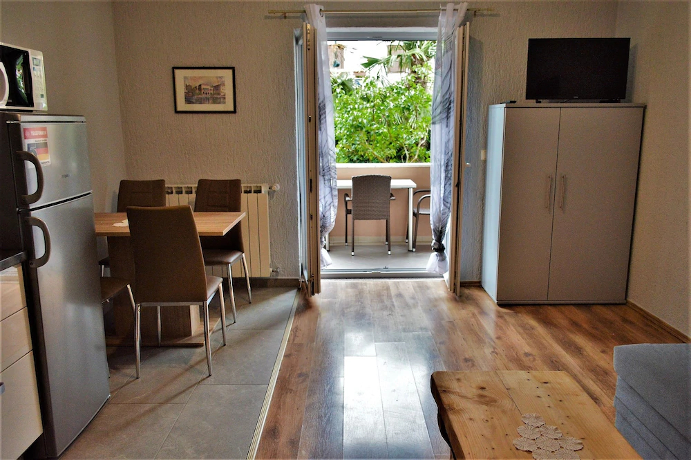 Apartments Nikic