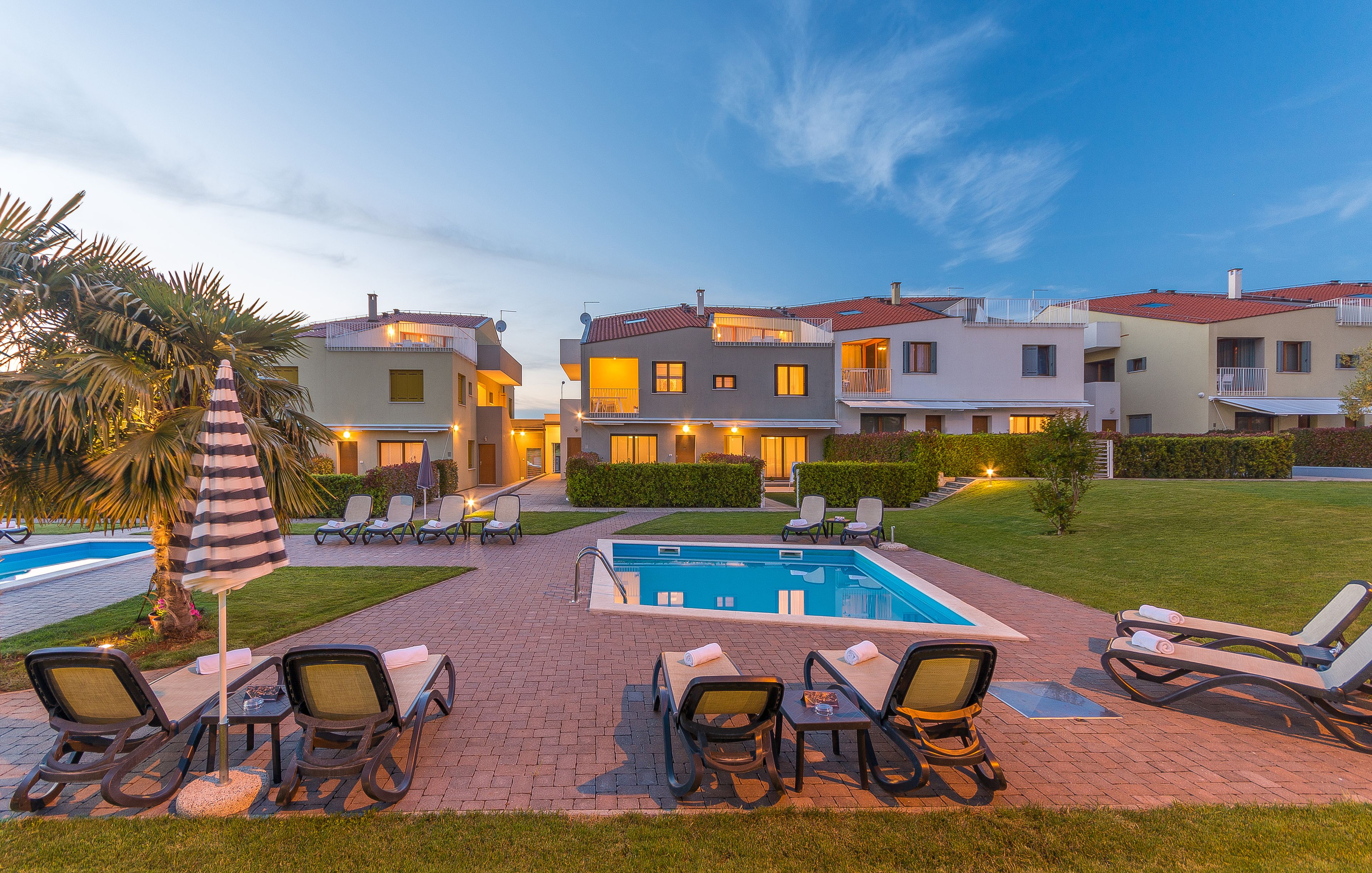 Maj Premium Residence