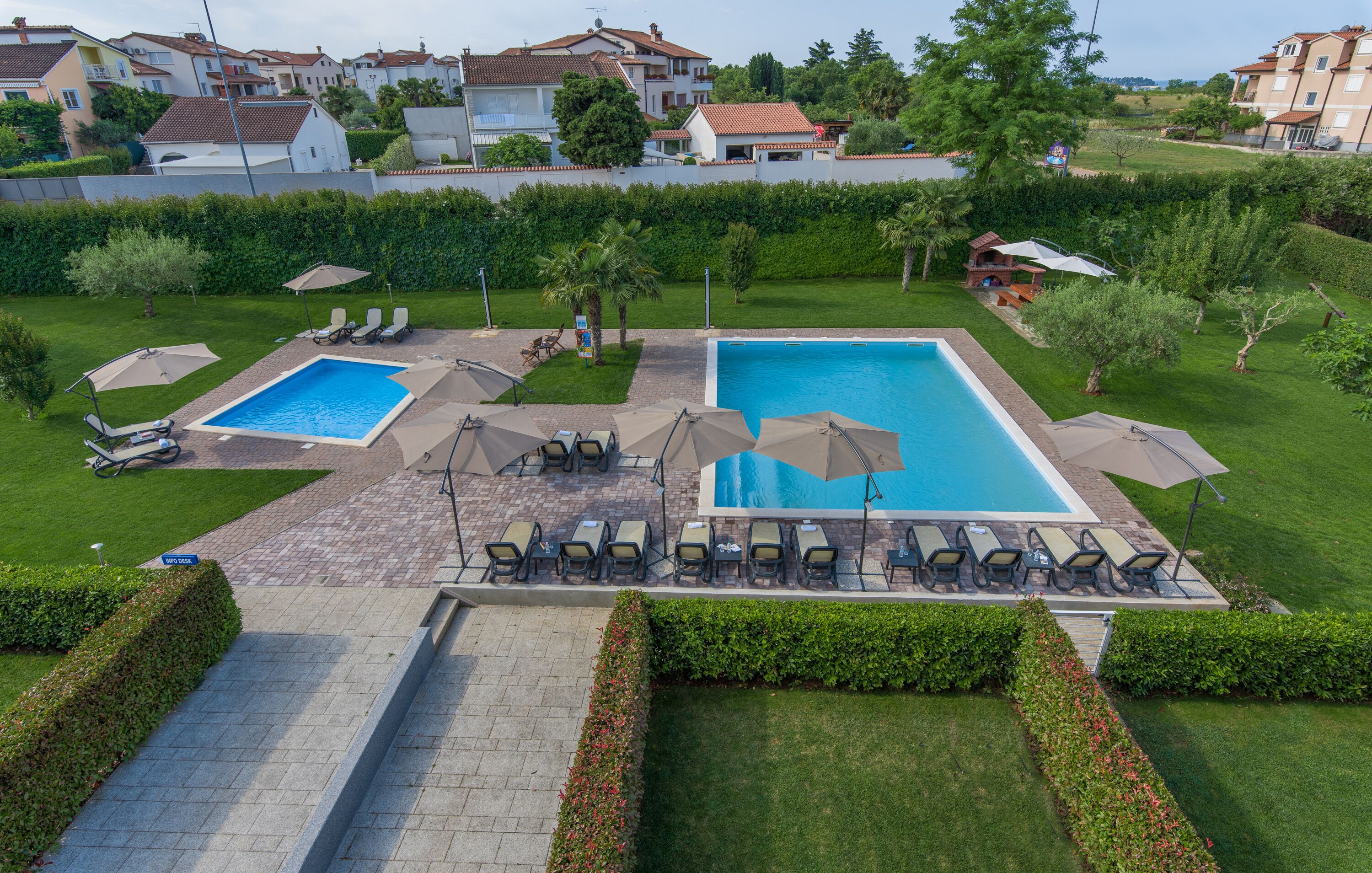 Maj Premium Residence