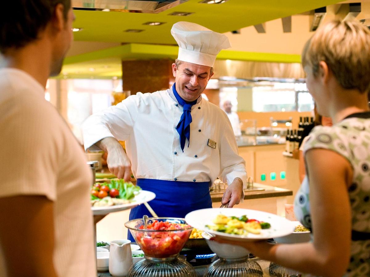 Valamar Diamant Hotel