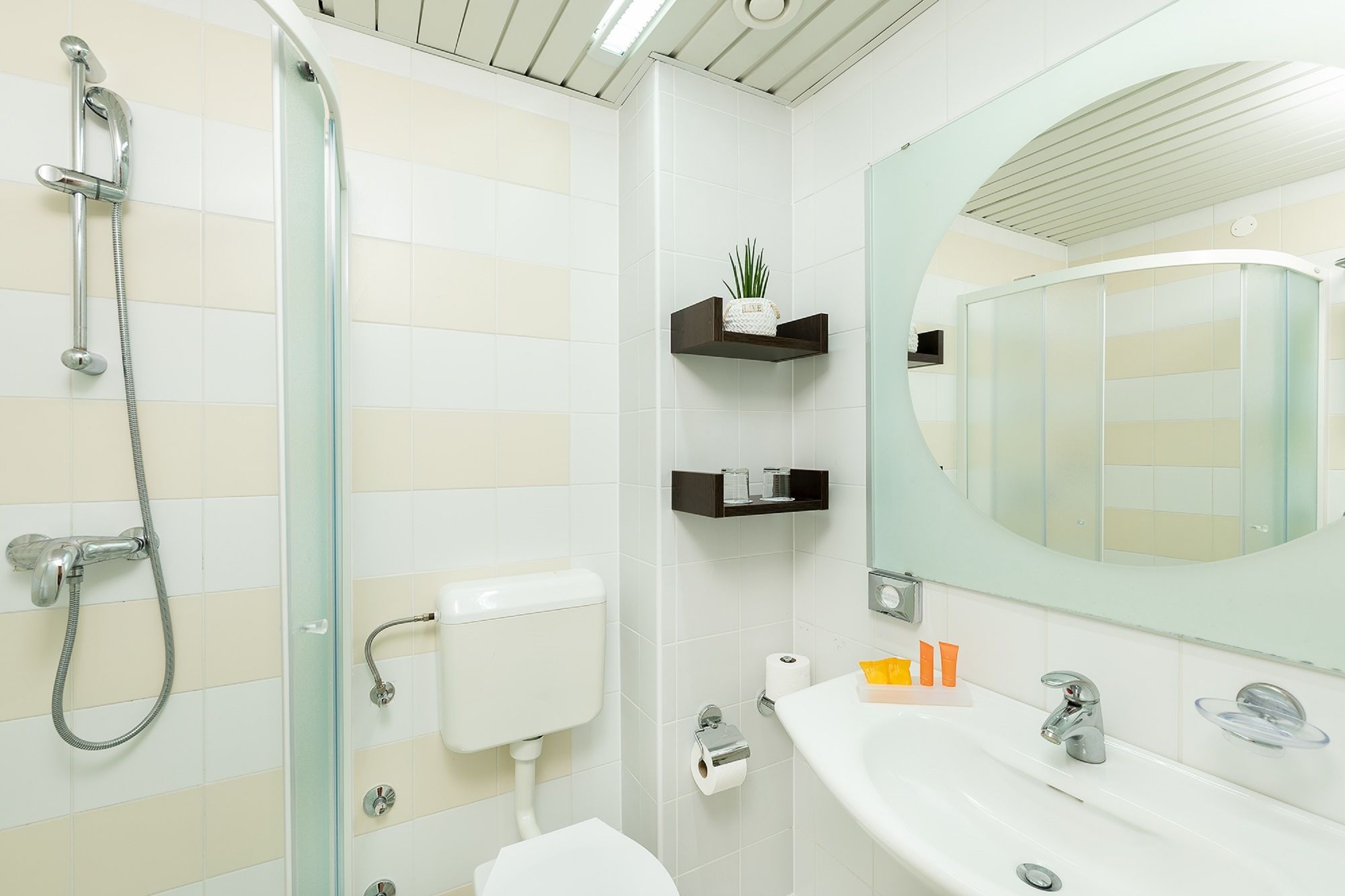 Valamar Pinia Hotel
