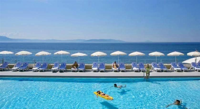 Sunrise Girandella Villas