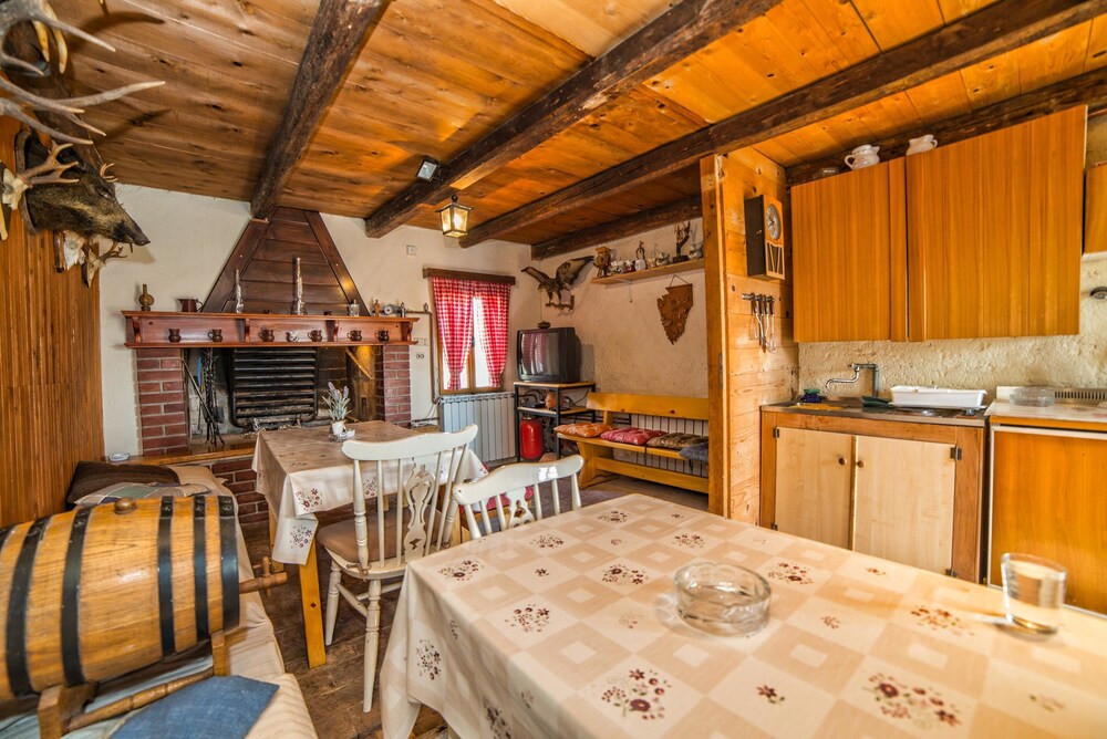 Holiday House Valter KN