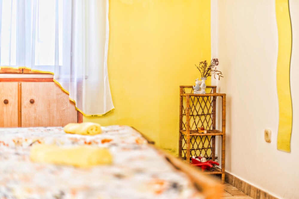 Holiday House Valter KN