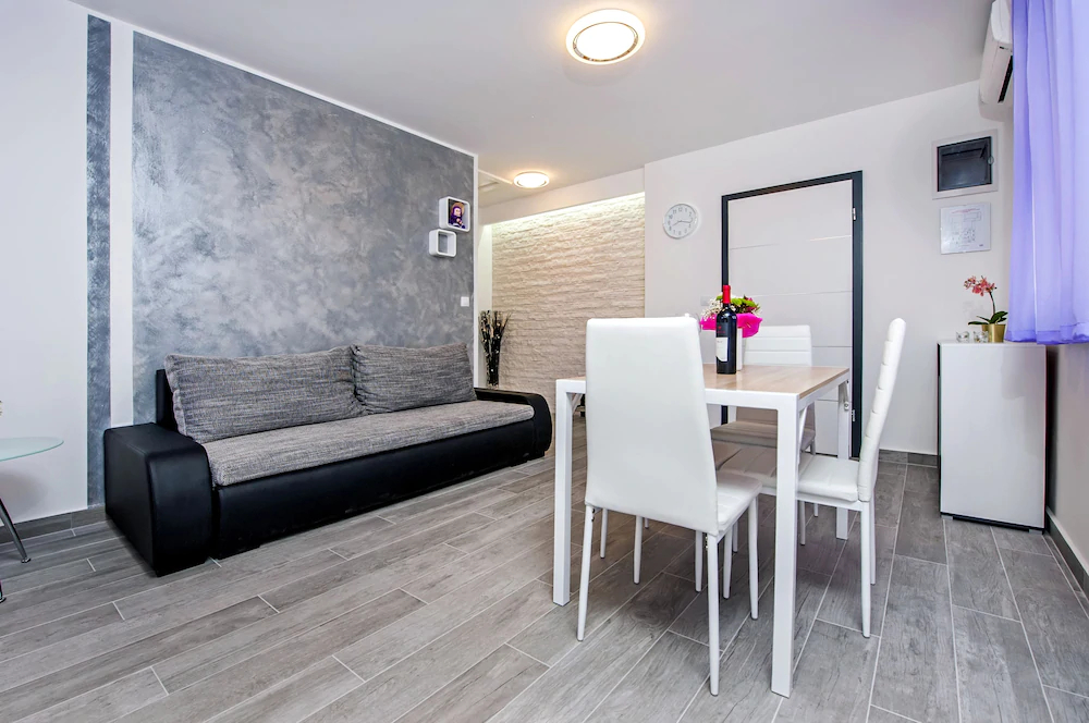 Apartment And Studio Tereza