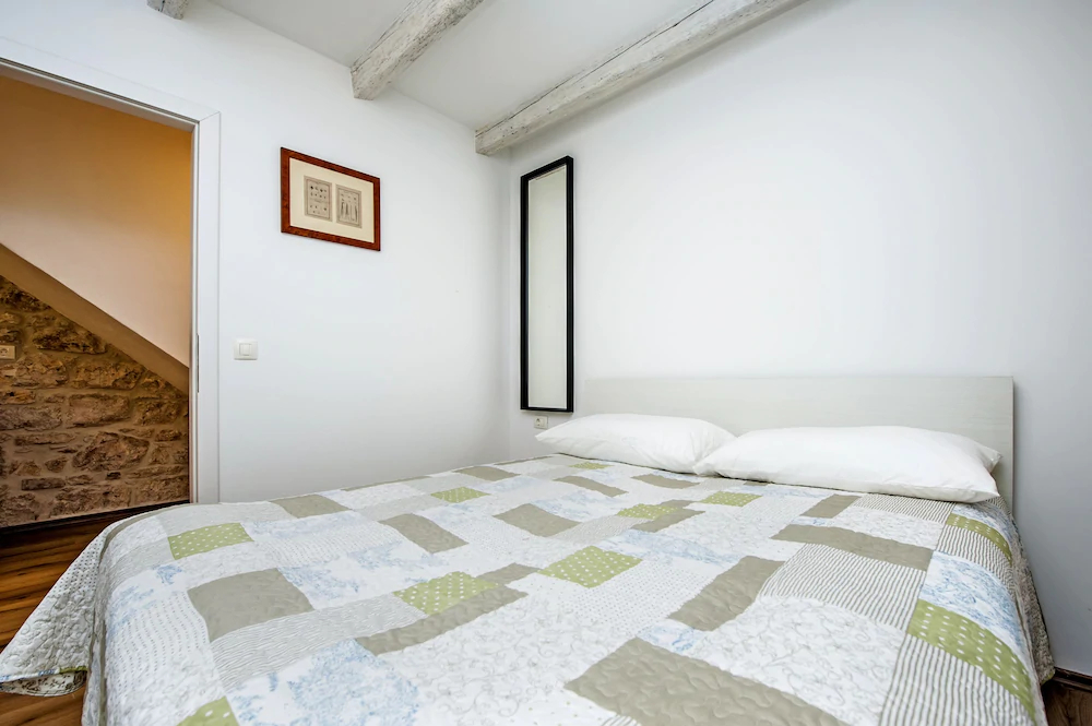 Apartment Blue Note